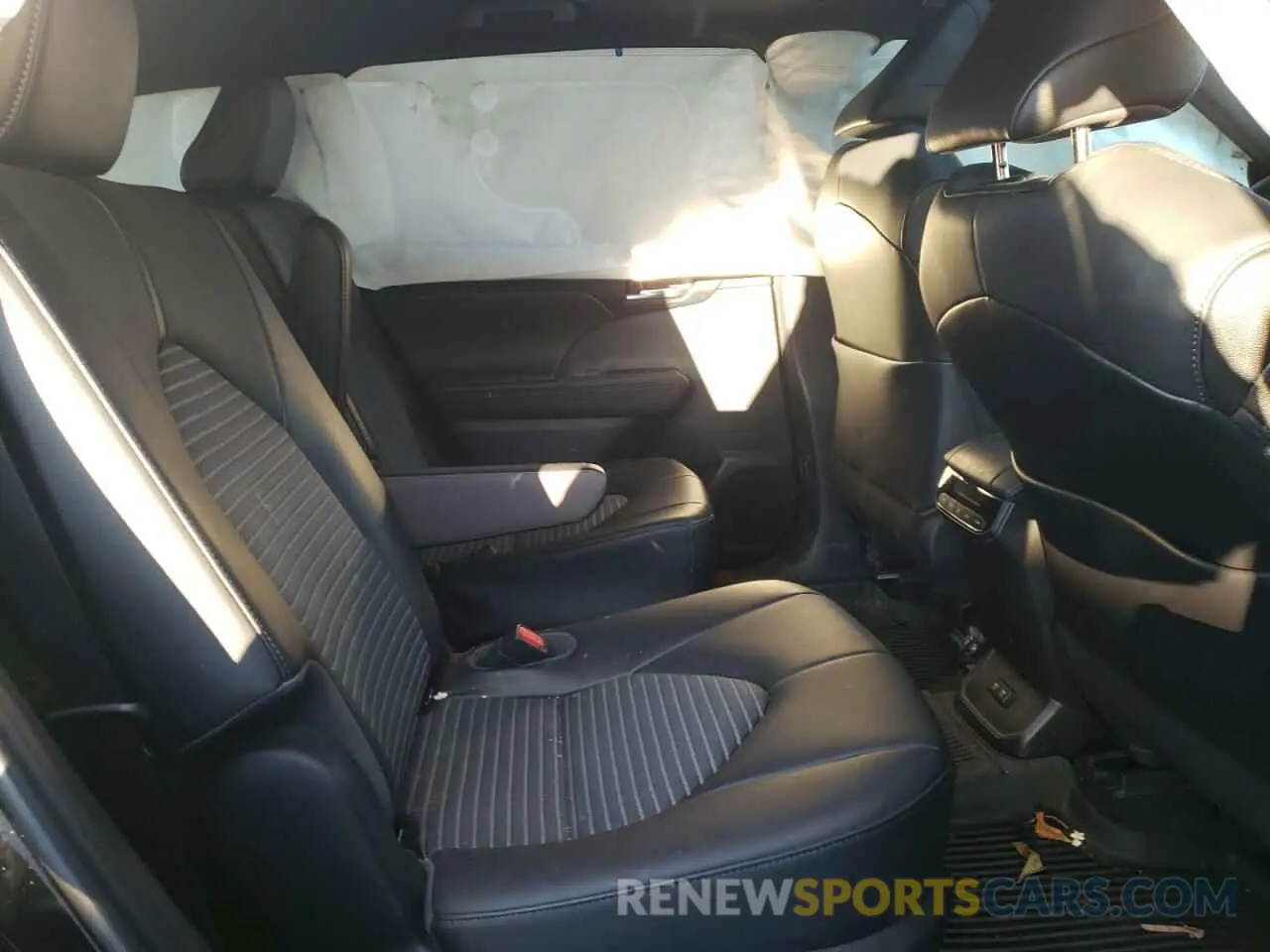 6 fotografías del automóvil dañado 5TDJZRBH5MS078200 TOYOTA HIGHLANDER 2021