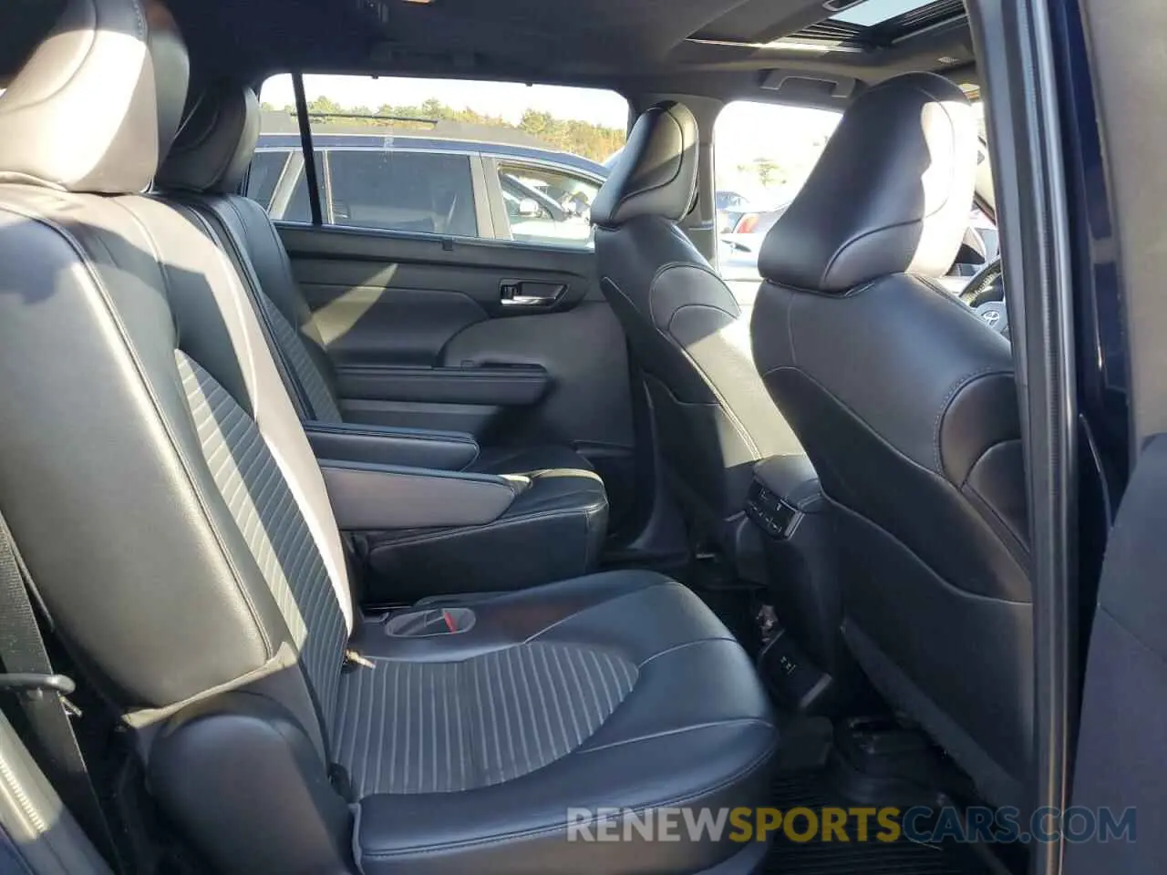 11 fotografías del automóvil dañado 5TDJZRBH5MS091660 TOYOTA HIGHLANDER 2021