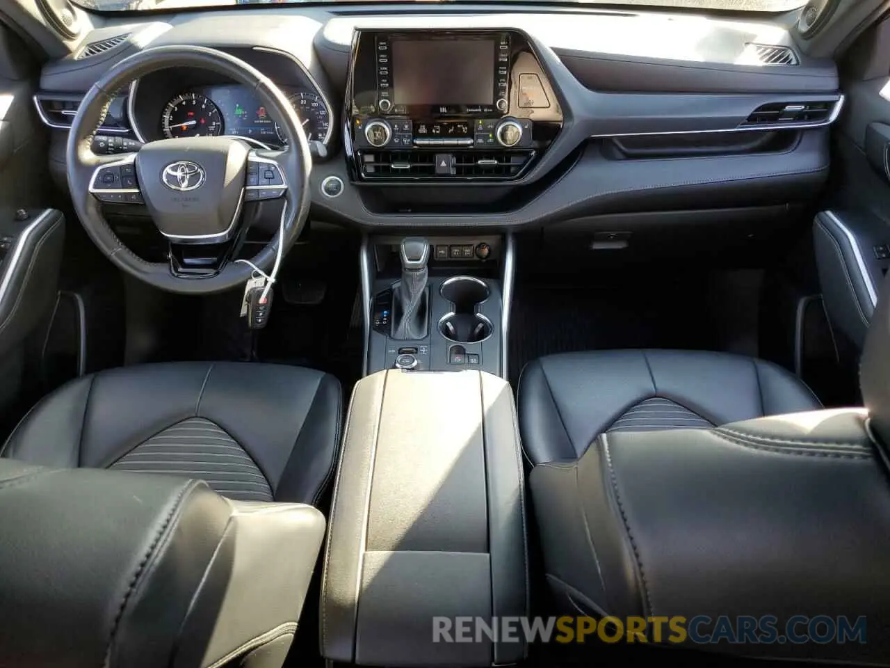 8 fotografías del automóvil dañado 5TDJZRBH5MS091660 TOYOTA HIGHLANDER 2021
