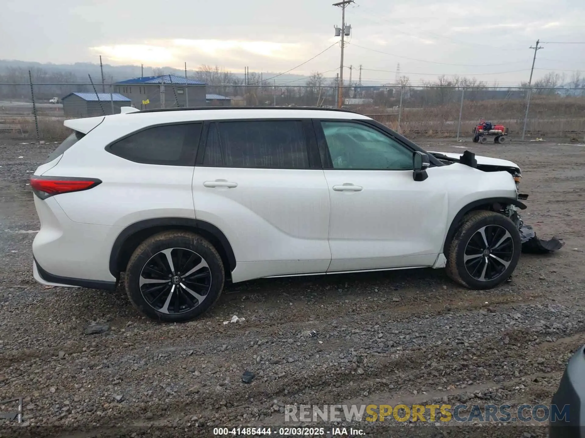 14 fotografías del automóvil dañado 5TDJZRBH5MS096762 TOYOTA HIGHLANDER 2021