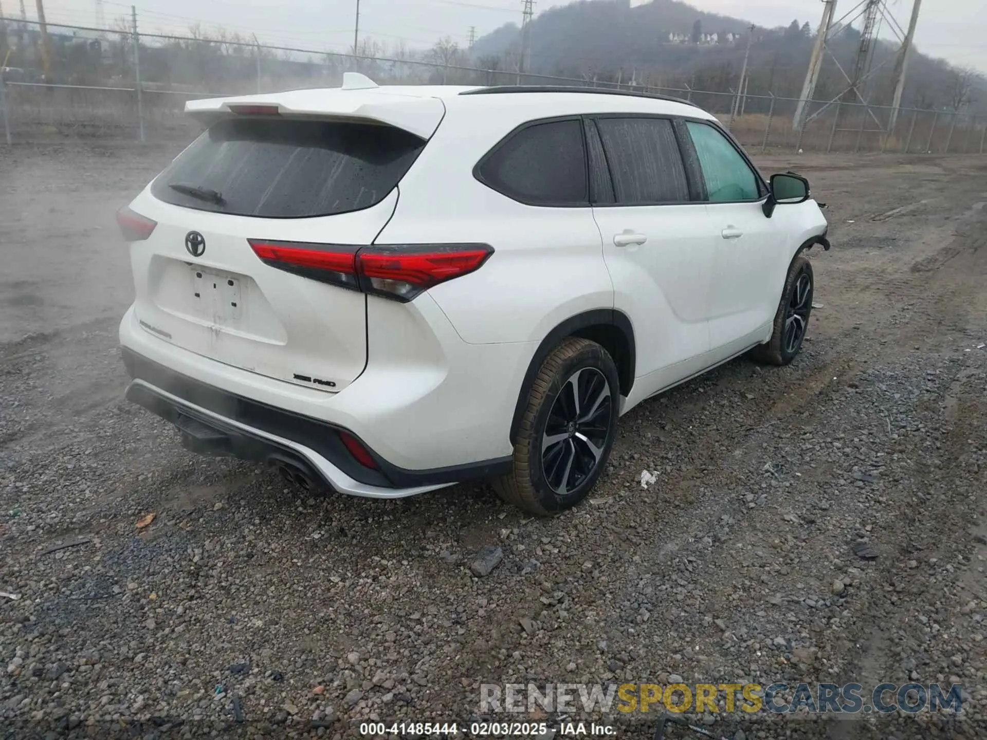 4 fotografías del automóvil dañado 5TDJZRBH5MS096762 TOYOTA HIGHLANDER 2021