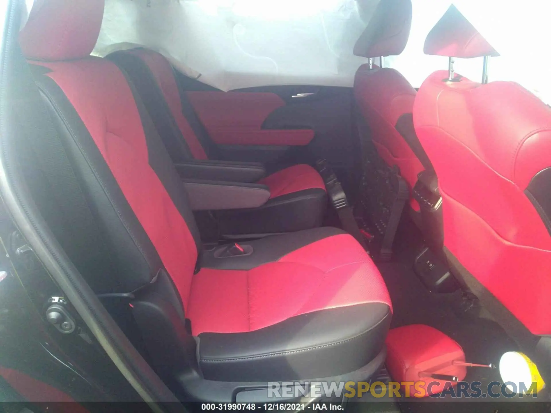 8 fotografías del automóvil dañado 5TDJZRBH6MS107705 TOYOTA HIGHLANDER 2021