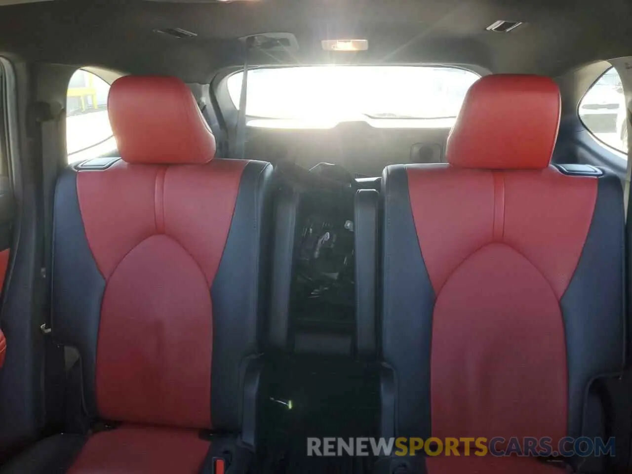 10 fotografías del automóvil dañado 5TDJZRBH6MS147153 TOYOTA HIGHLANDER 2021