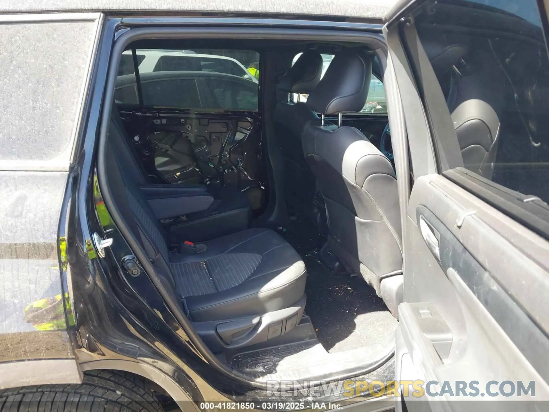 8 fotografías del automóvil dañado 5TDLZRAH0MS066126 TOYOTA HIGHLANDER 2021