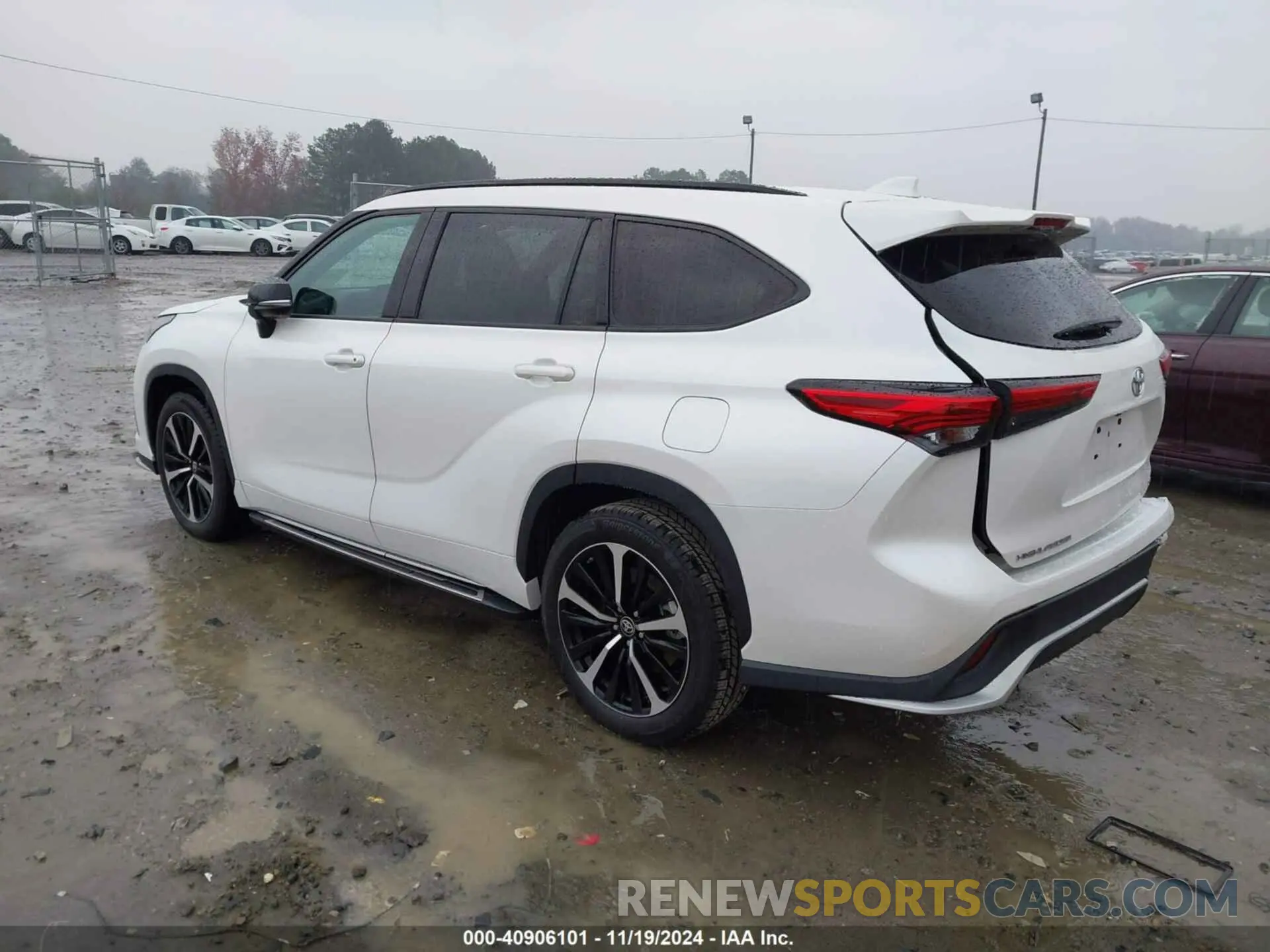 3 fotografías del automóvil dañado 5TDLZRAH3MS061972 TOYOTA HIGHLANDER 2021