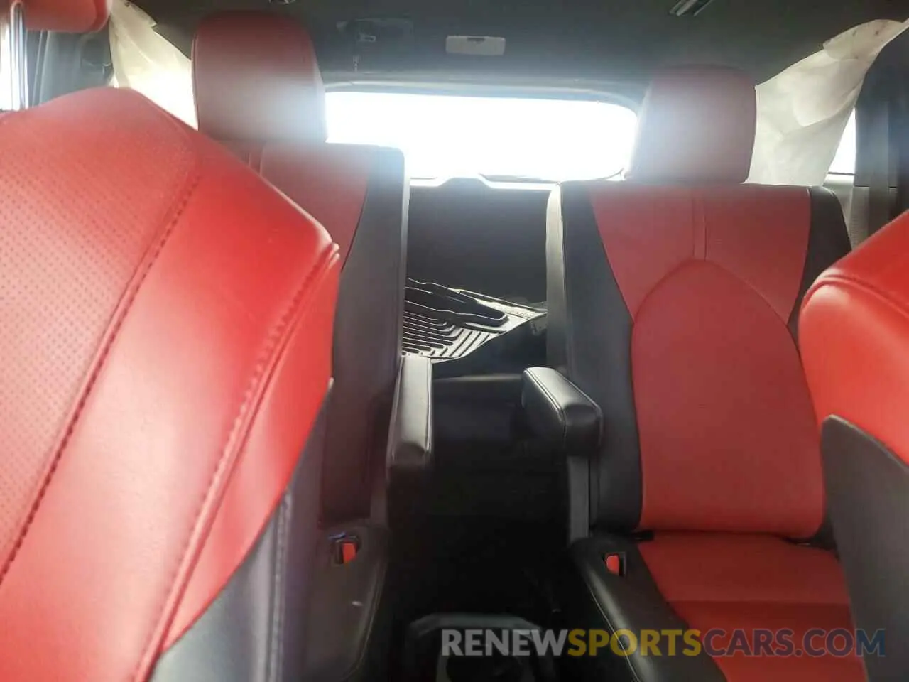 10 fotografías del automóvil dañado 5TDLZRAH6MS052537 TOYOTA HIGHLANDER 2021