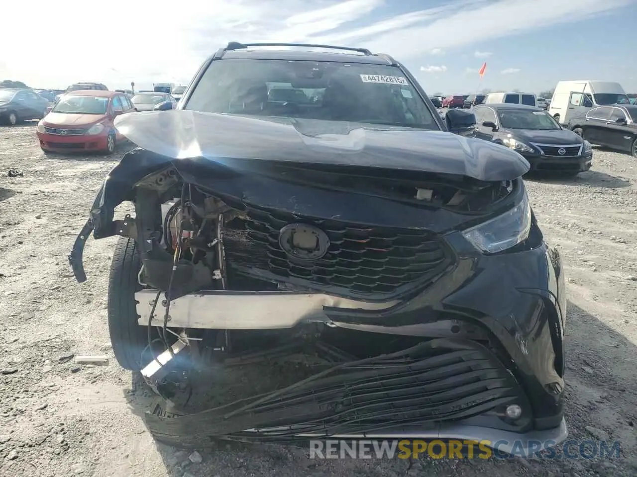 5 fotografías del automóvil dañado 5TDLZRAH6MS052537 TOYOTA HIGHLANDER 2021