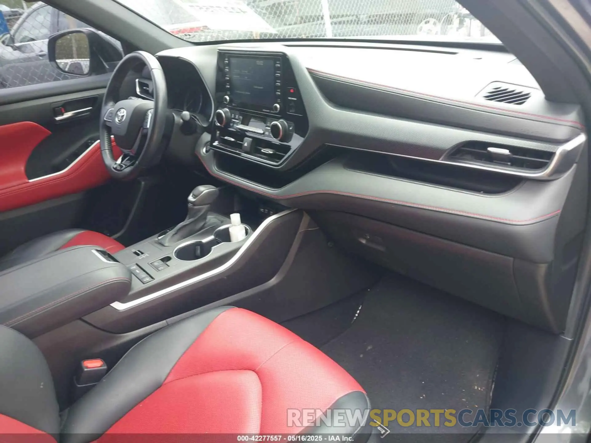 5 fotografías del automóvil dañado 5TDLZRAH7MS056497 TOYOTA HIGHLANDER 2021