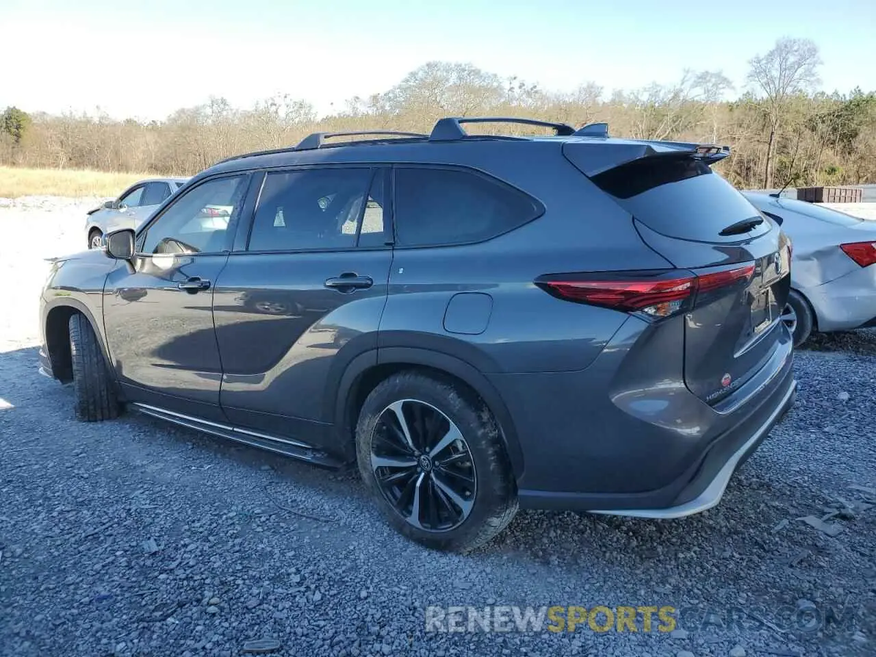 2 fotografías del automóvil dañado 5TDLZRAH9MS049325 TOYOTA HIGHLANDER 2021
