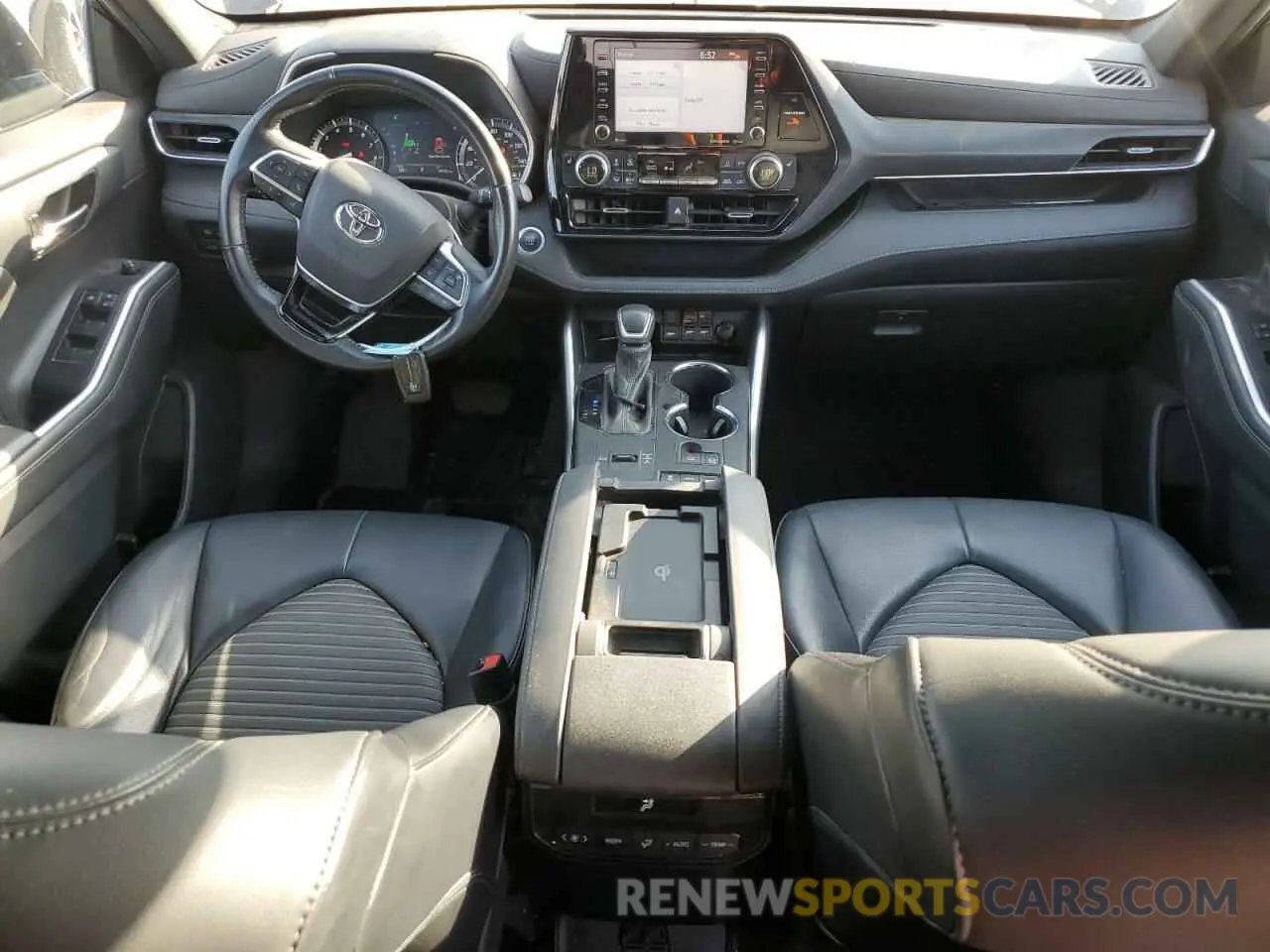 8 fotografías del automóvil dañado 5TDLZRAH9MS085760 TOYOTA HIGHLANDER 2021
