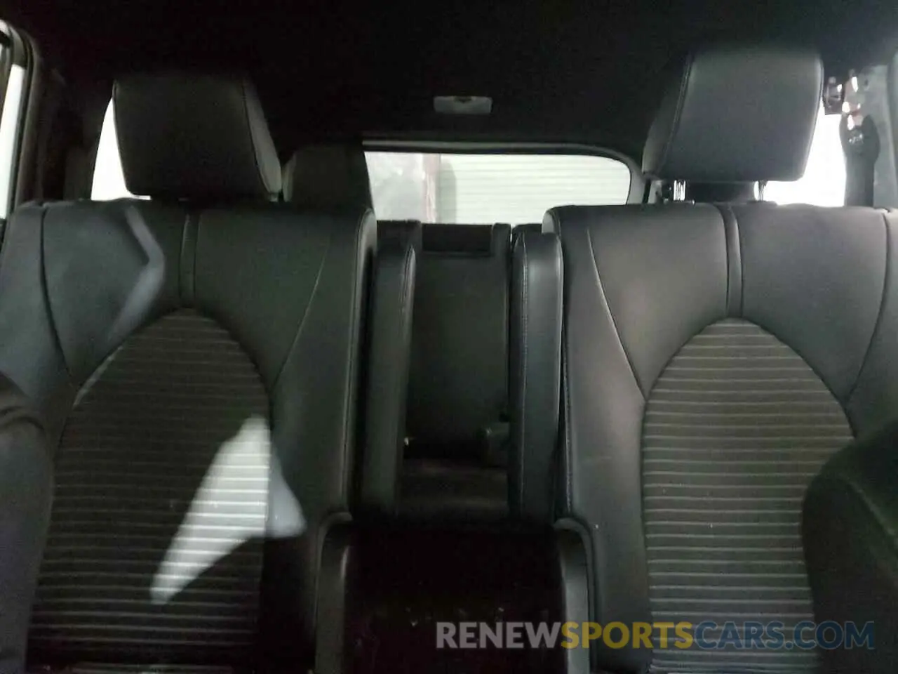 10 fotografías del automóvil dañado 5TDLZRBH0MS061538 TOYOTA HIGHLANDER 2021