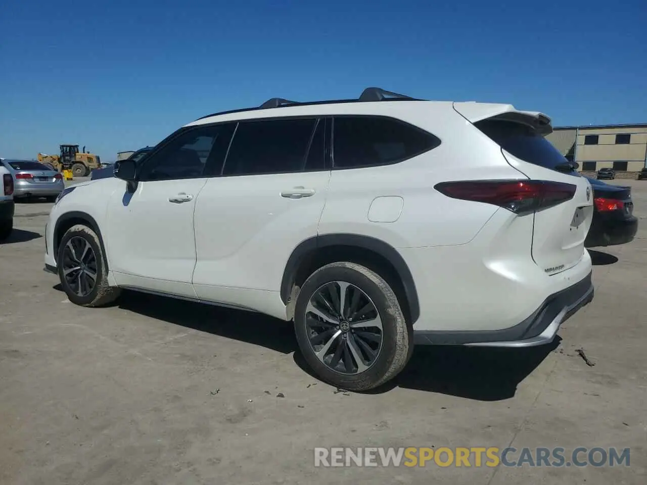 2 fotografías del automóvil dañado 5TDLZRBH2MS063808 TOYOTA HIGHLANDER 2021