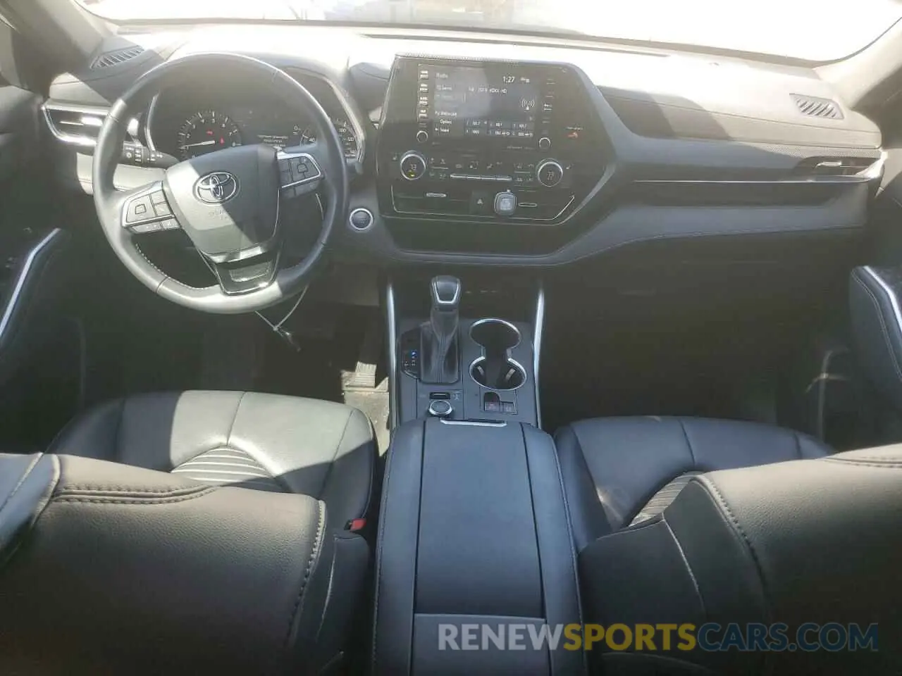 8 fotografías del automóvil dañado 5TDLZRBH2MS063808 TOYOTA HIGHLANDER 2021