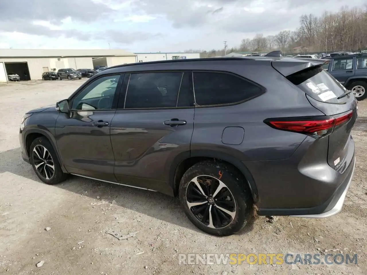 2 fotografías del automóvil dañado 5TDLZRBH4MS111888 TOYOTA HIGHLANDER 2021
