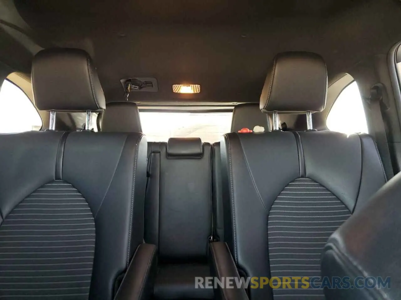 10 fotografías del automóvil dañado 5TDLZRBH8MS125325 TOYOTA HIGHLANDER 2021