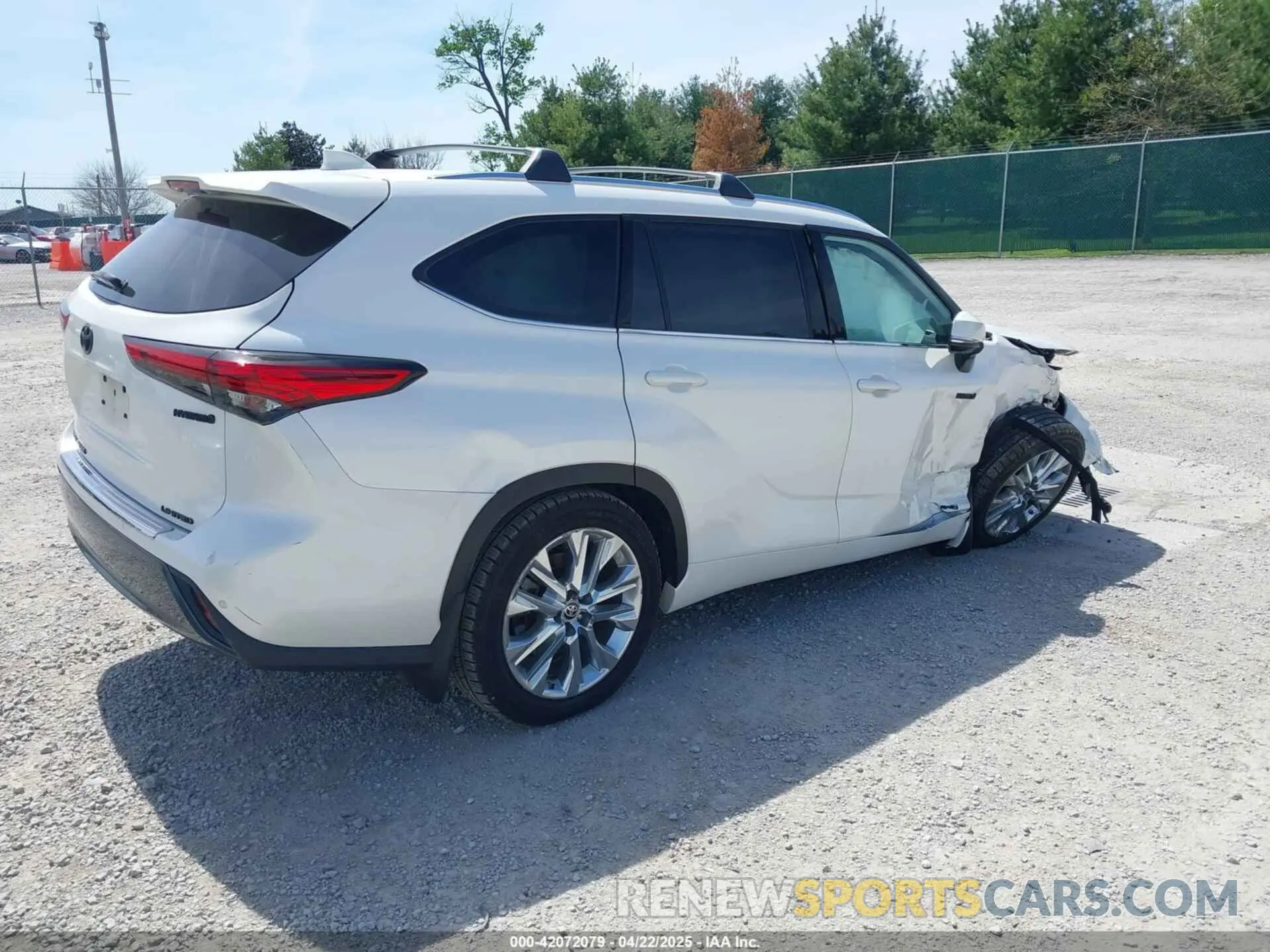 4 fotografías del automóvil dañado 5TDXBRCH0MS033548 TOYOTA HIGHLANDER 2021
