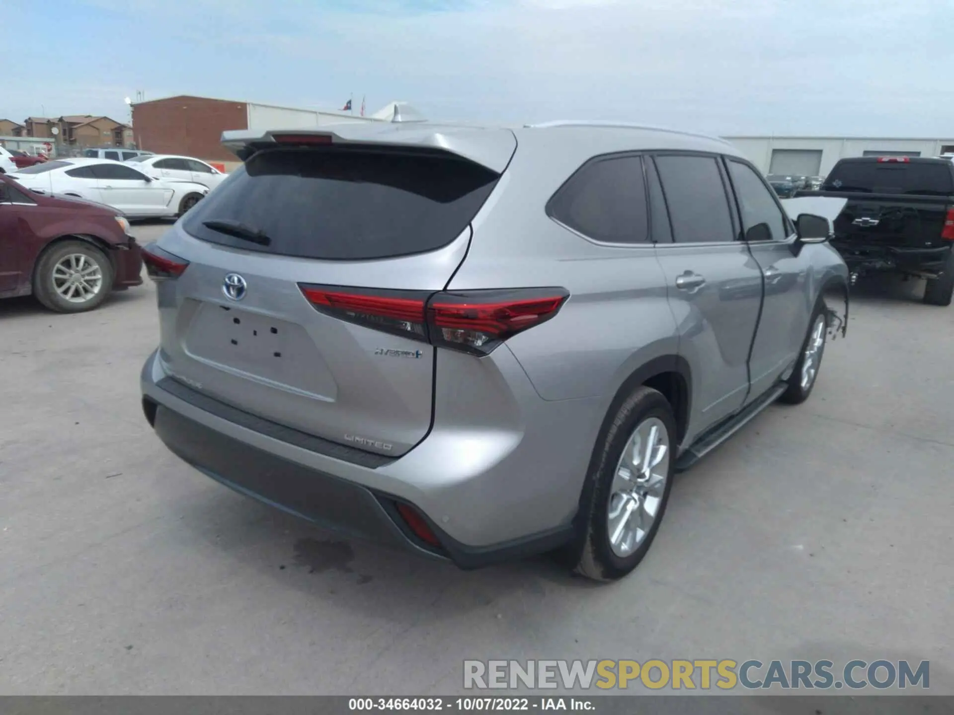 4 fotografías del automóvil dañado 5TDYARAH4MS508175 TOYOTA HIGHLANDER 2021