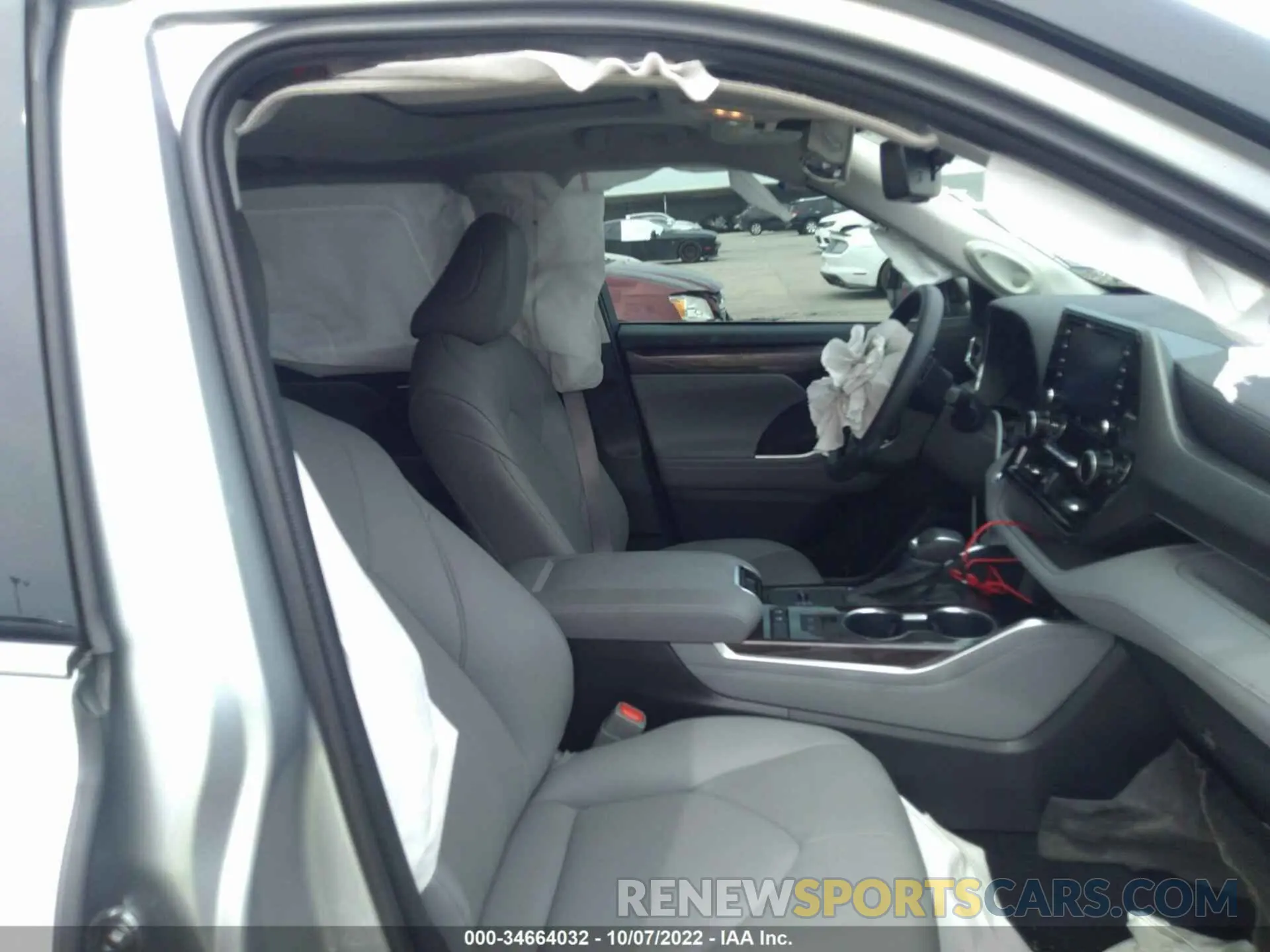 5 fotografías del automóvil dañado 5TDYARAH4MS508175 TOYOTA HIGHLANDER 2021