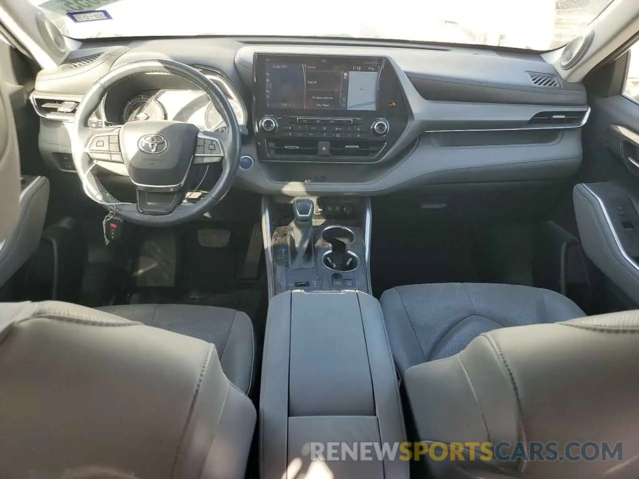 8 fotografías del automóvil dañado 5TDYARAH6MS505682 TOYOTA HIGHLANDER 2021
