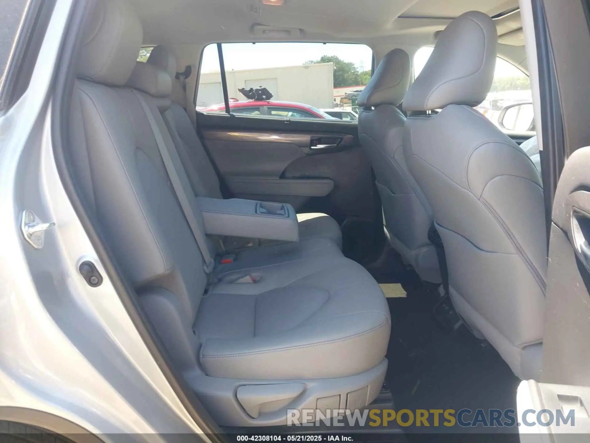 8 fotografías del automóvil dañado 5TDYZRAH0MS089945 TOYOTA HIGHLANDER 2021