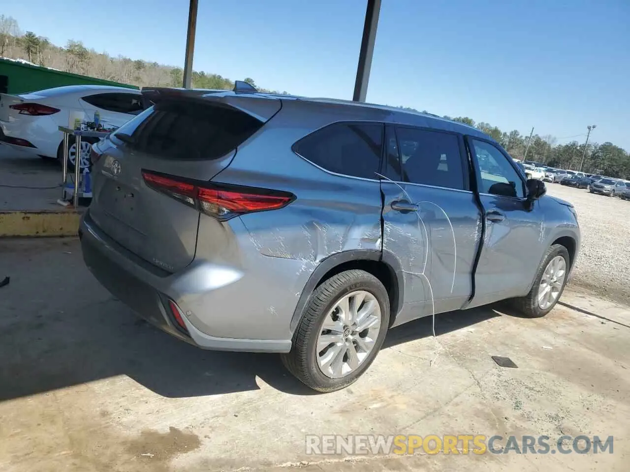 3 fotografías del automóvil dañado 5TDYZRAH1MS070112 TOYOTA HIGHLANDER 2021