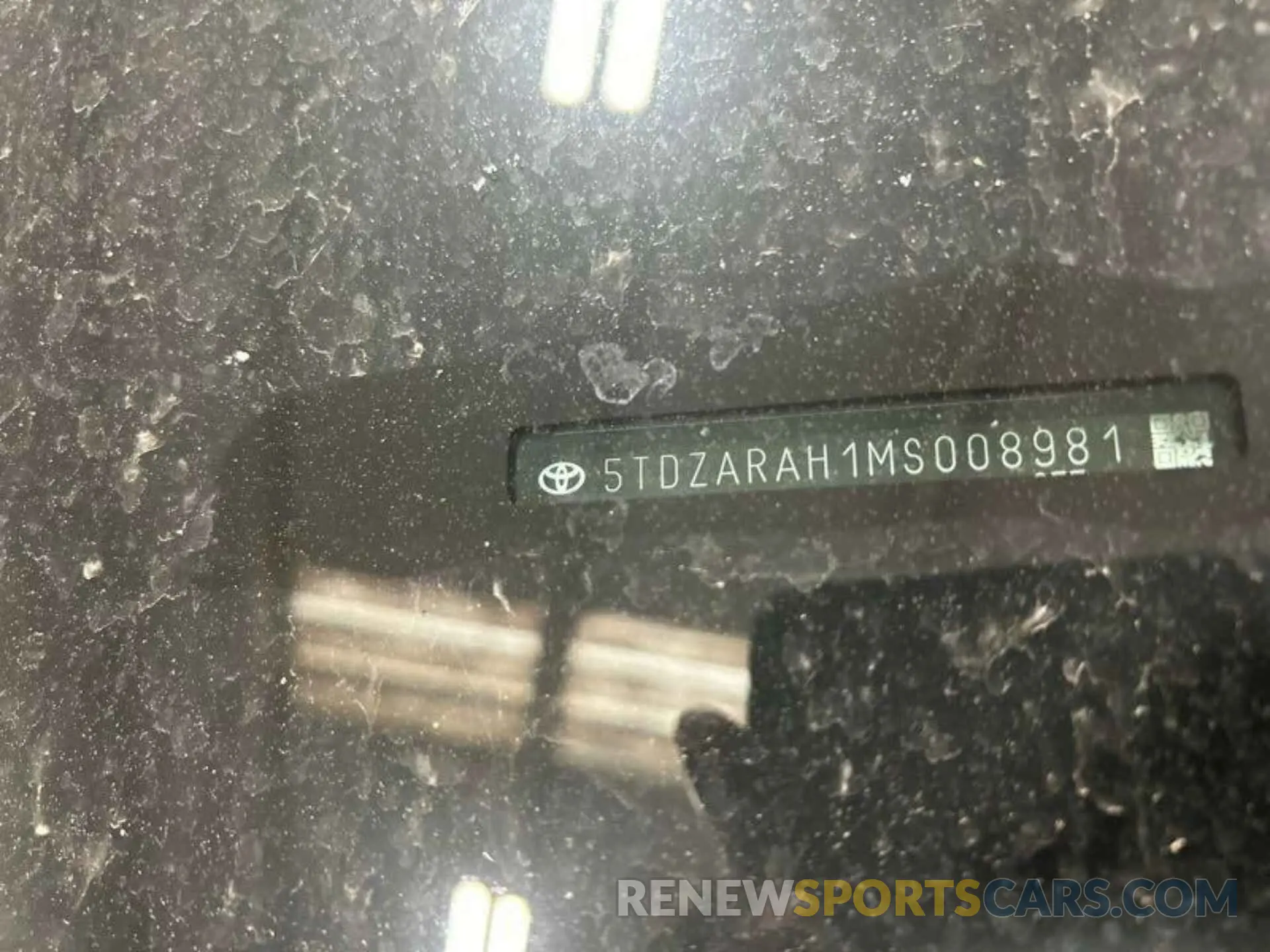 6 fotografías del automóvil dañado 5TDZARAH1MS008981 TOYOTA HIGHLANDER 2021