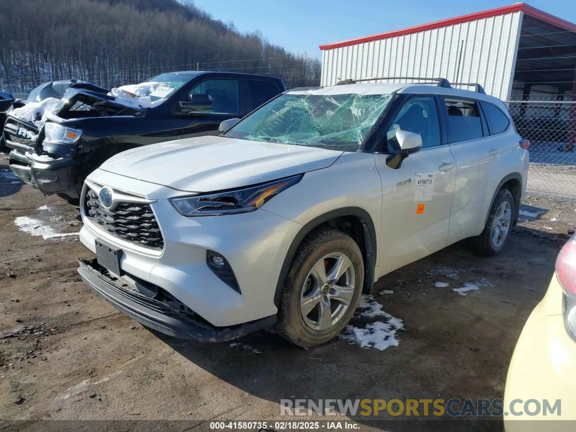 2 fotografías del automóvil dañado 5TDZARAH3MS507748 TOYOTA HIGHLANDER 2021