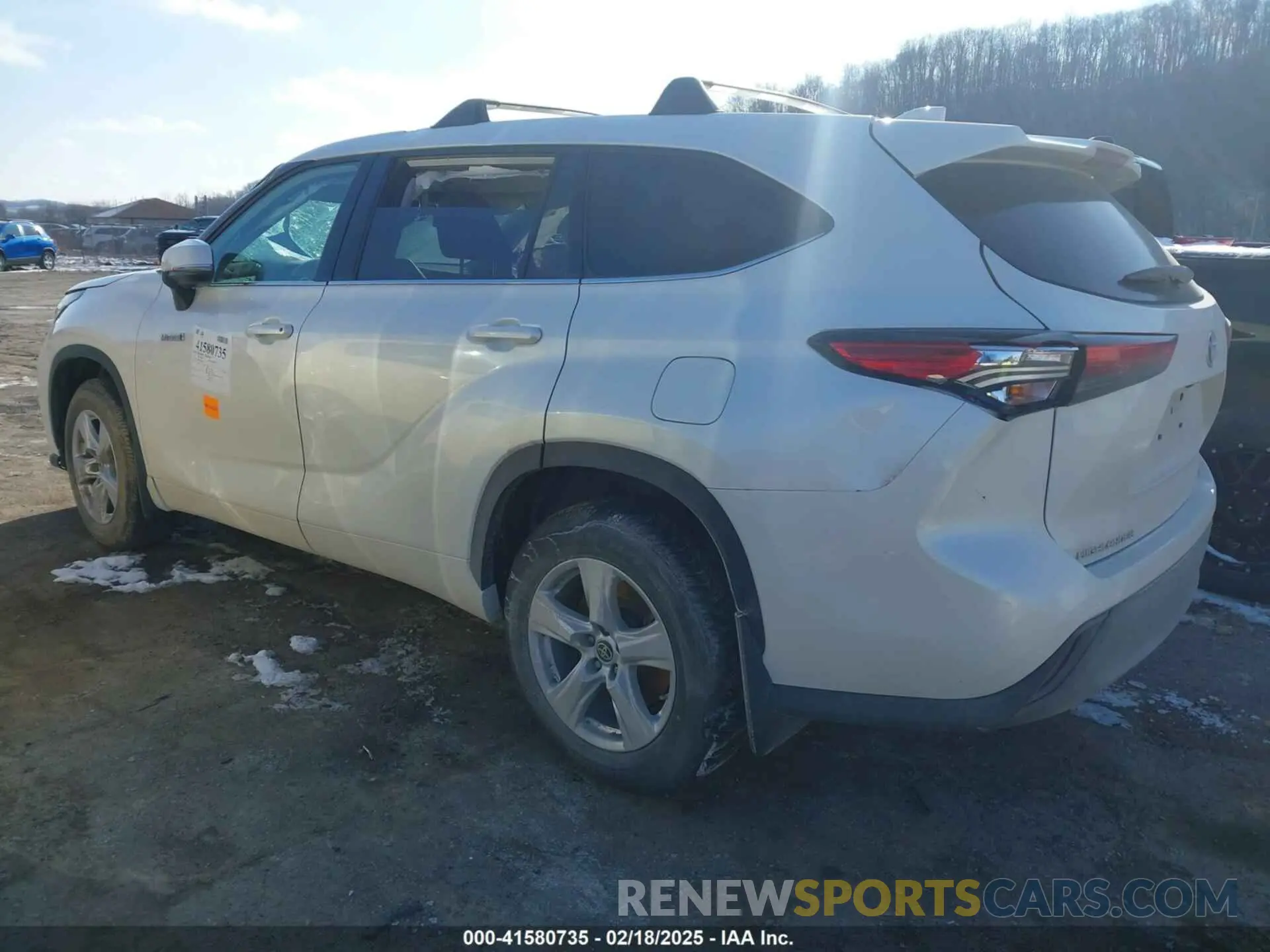 3 fotografías del automóvil dañado 5TDZARAH3MS507748 TOYOTA HIGHLANDER 2021