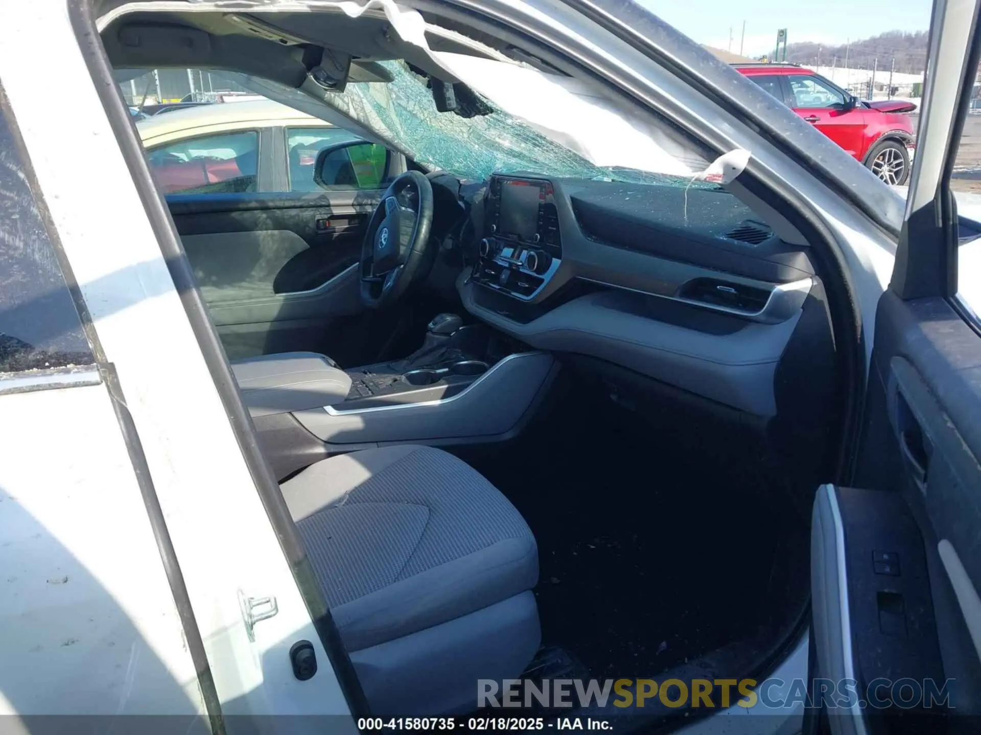 5 fotografías del automóvil dañado 5TDZARAH3MS507748 TOYOTA HIGHLANDER 2021