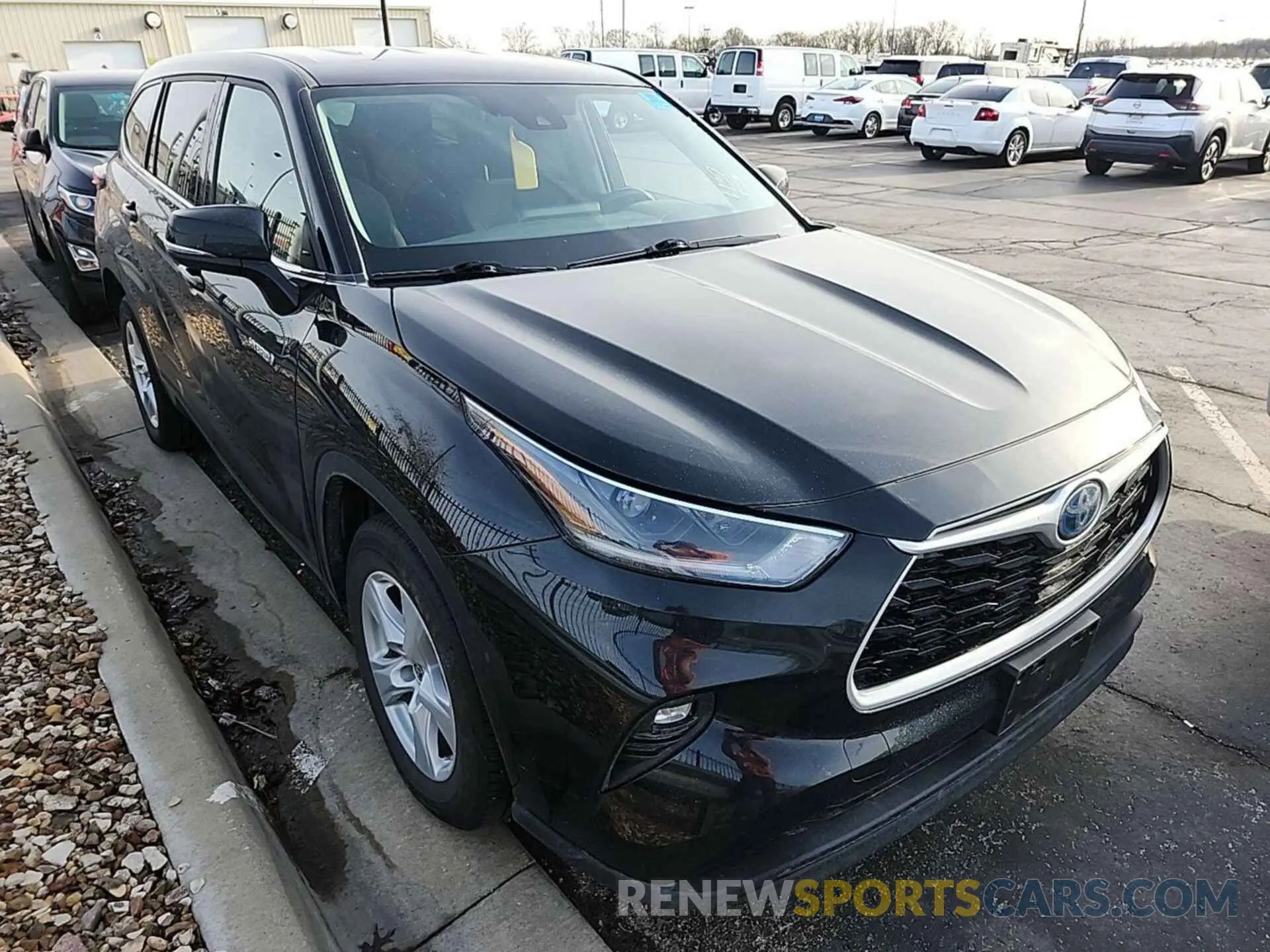 7 fotografías del automóvil dañado 5TDZARAH4MS506916 TOYOTA HIGHLANDER 2021