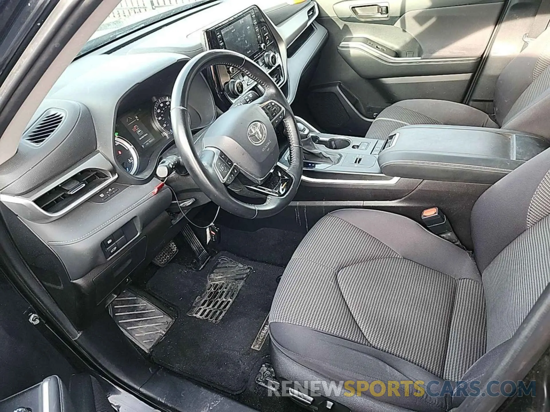 9 fotografías del automóvil dañado 5TDZARAH4MS506916 TOYOTA HIGHLANDER 2021