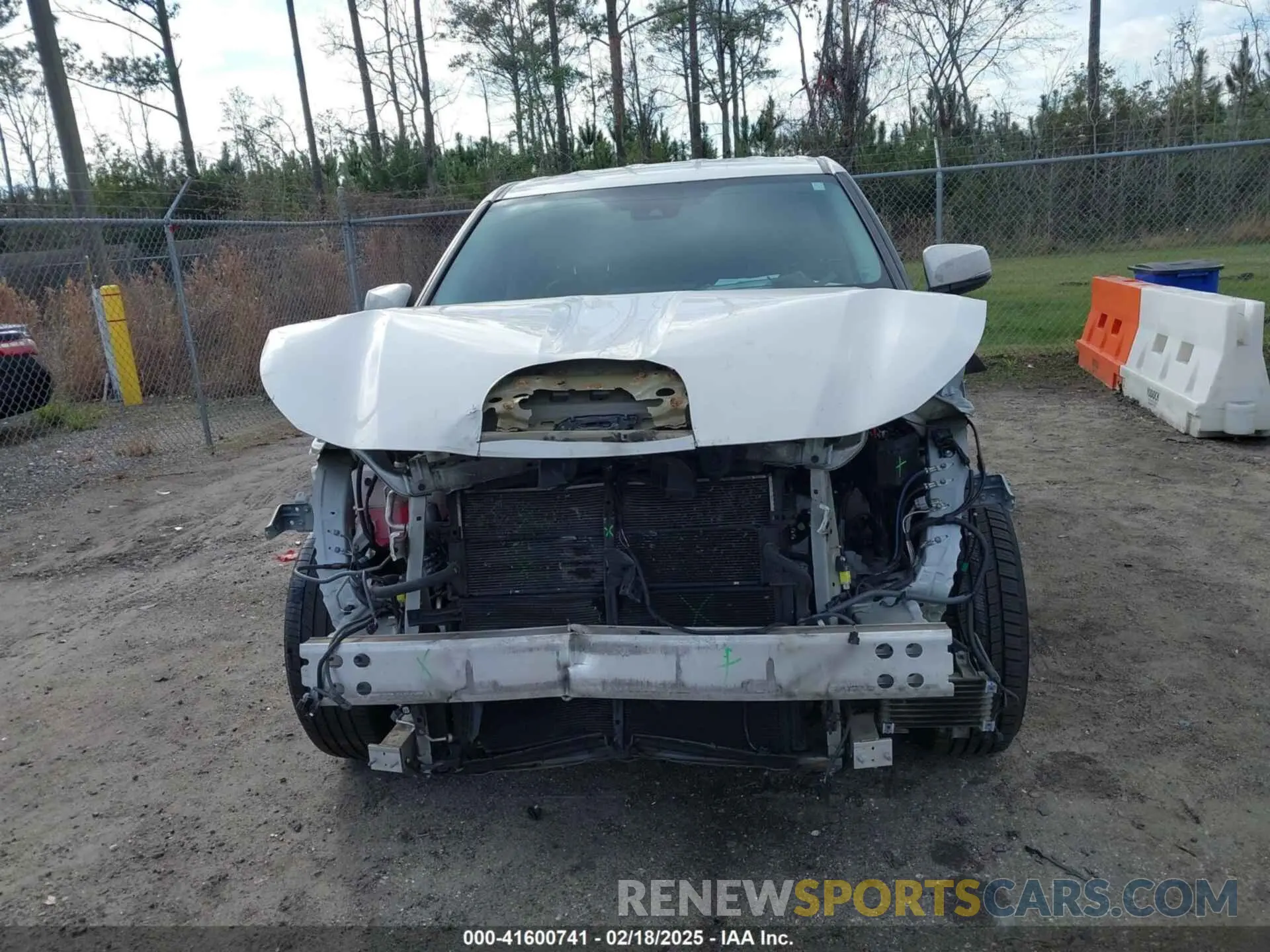 13 fotografías del automóvil dañado 5TDZARAH6MS504147 TOYOTA HIGHLANDER 2021