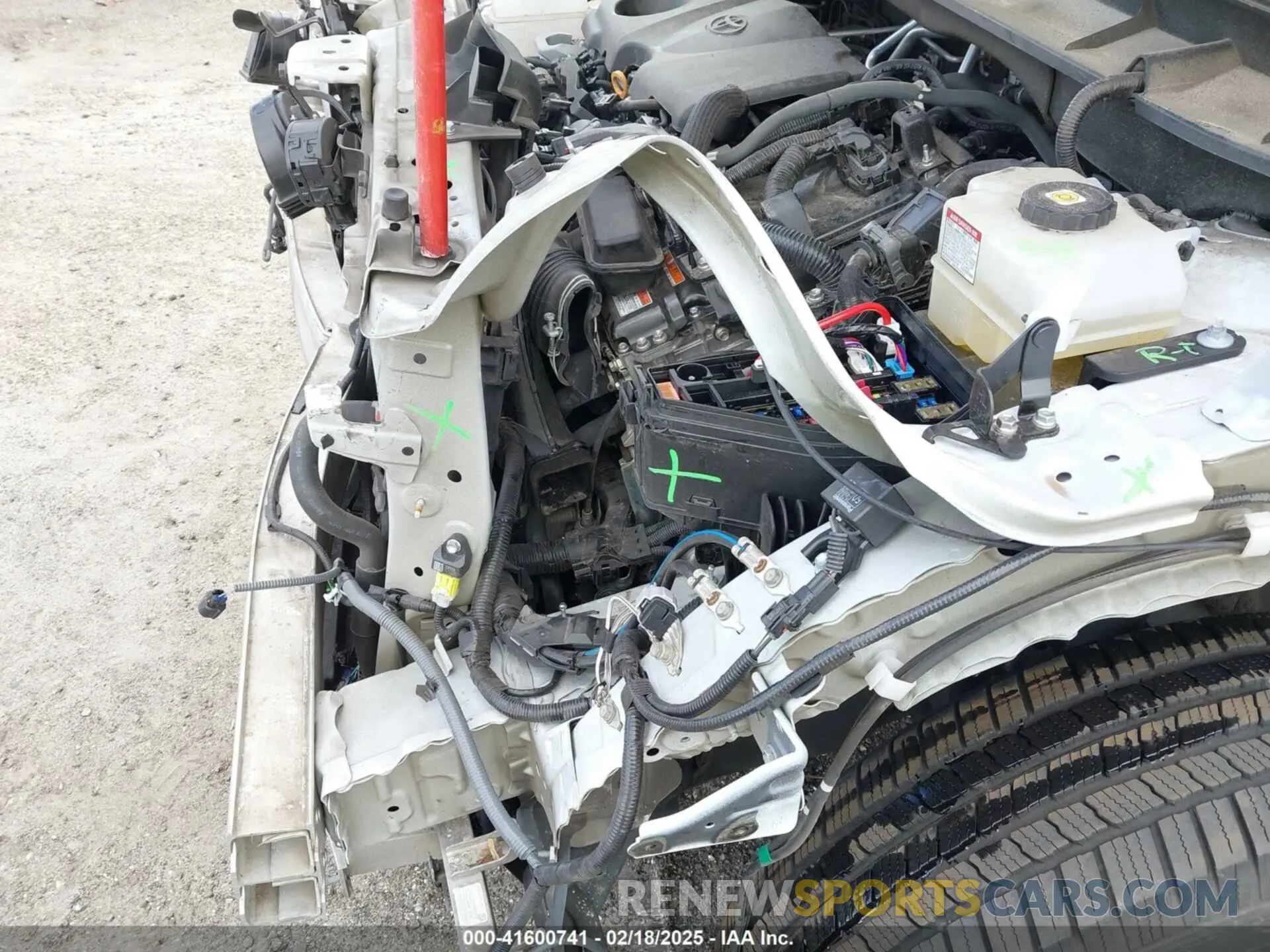 6 fotografías del automóvil dañado 5TDZARAH6MS504147 TOYOTA HIGHLANDER 2021