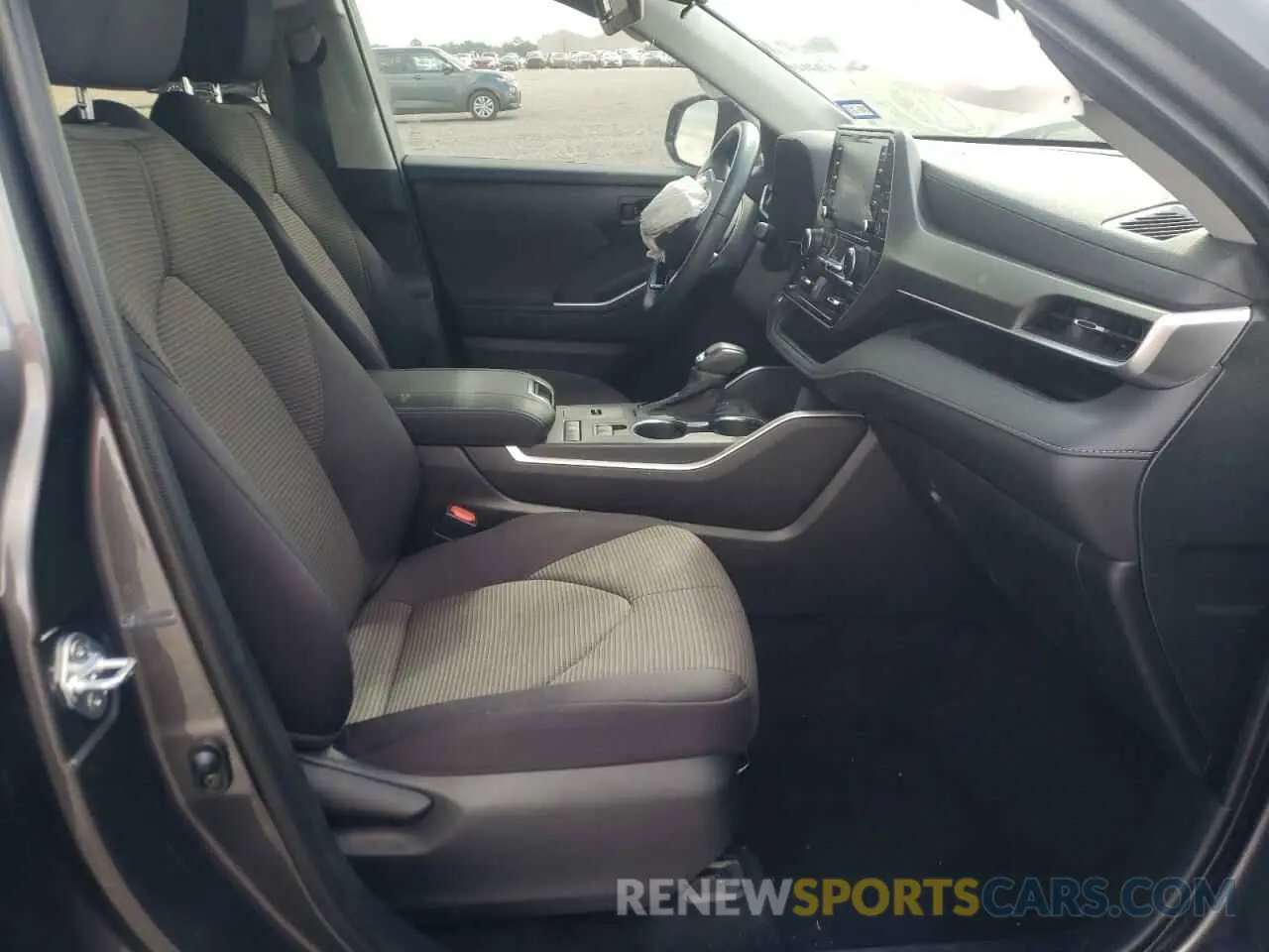 5 fotografías del automóvil dañado 5TDZARAH8MS507406 TOYOTA HIGHLANDER 2021