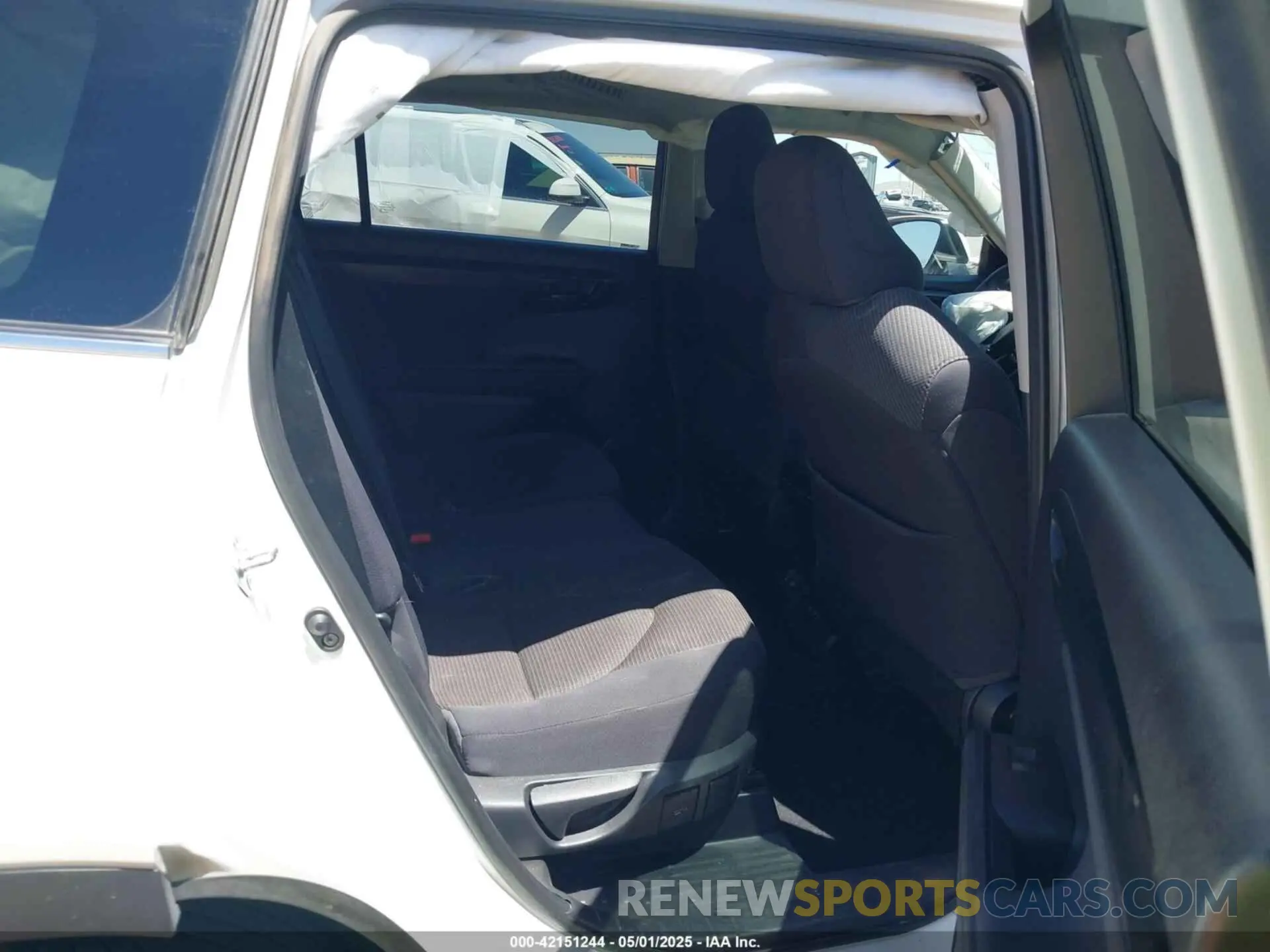 8 fotografías del automóvil dañado 5TDZZRAH1MS071300 TOYOTA HIGHLANDER 2021