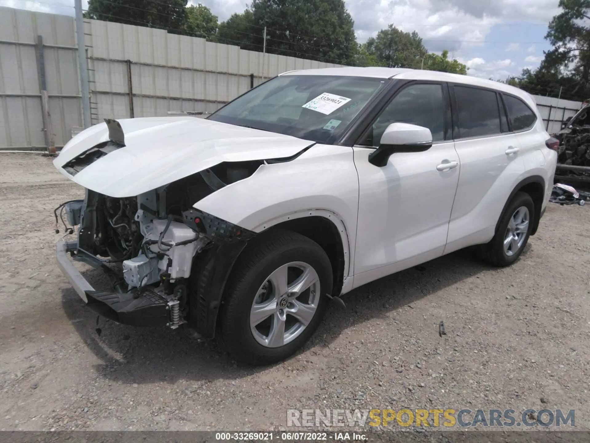 2 fotografías del automóvil dañado 5TDZZRAH2MS052853 TOYOTA HIGHLANDER 2021