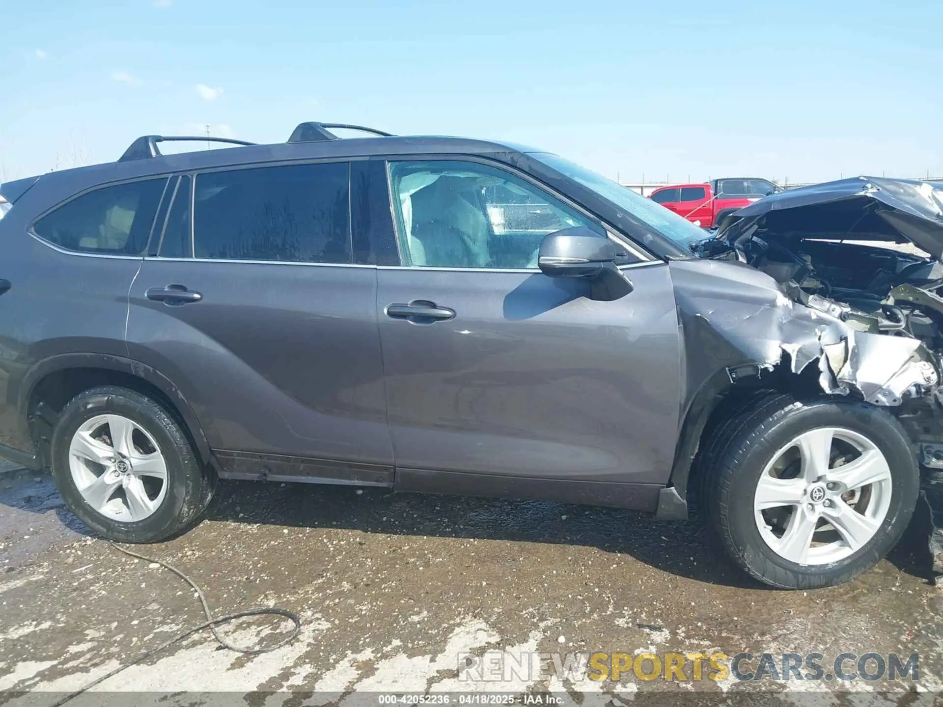 14 fotografías del automóvil dañado 5TDZZRAH3MS523182 TOYOTA HIGHLANDER 2021