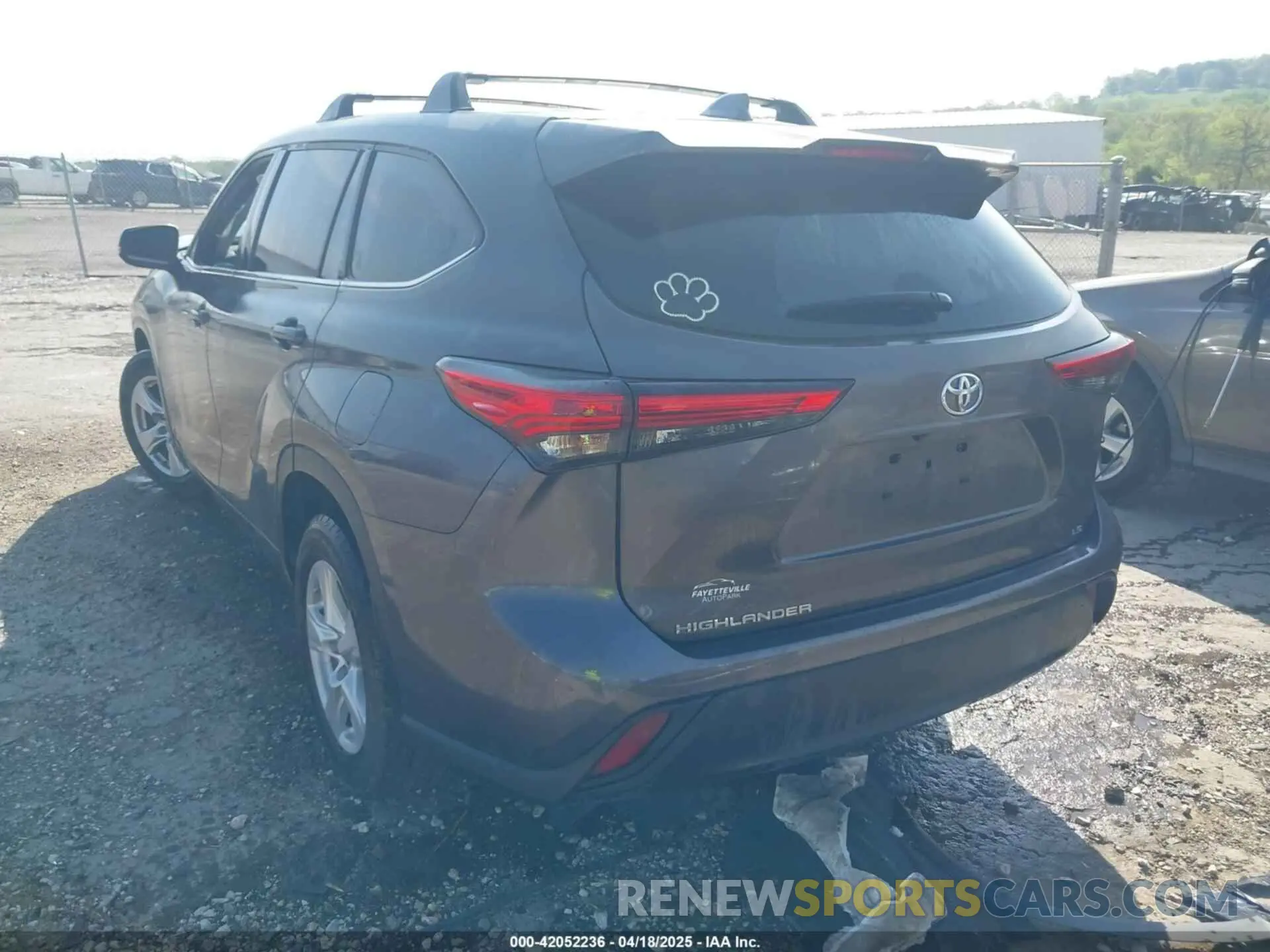 3 fotografías del automóvil dañado 5TDZZRAH3MS523182 TOYOTA HIGHLANDER 2021