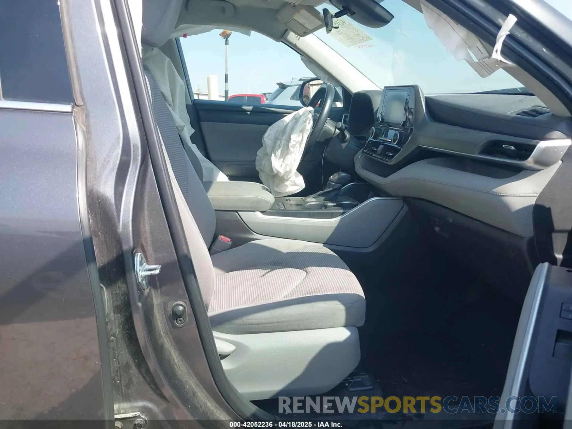 5 fotografías del automóvil dañado 5TDZZRAH3MS523182 TOYOTA HIGHLANDER 2021