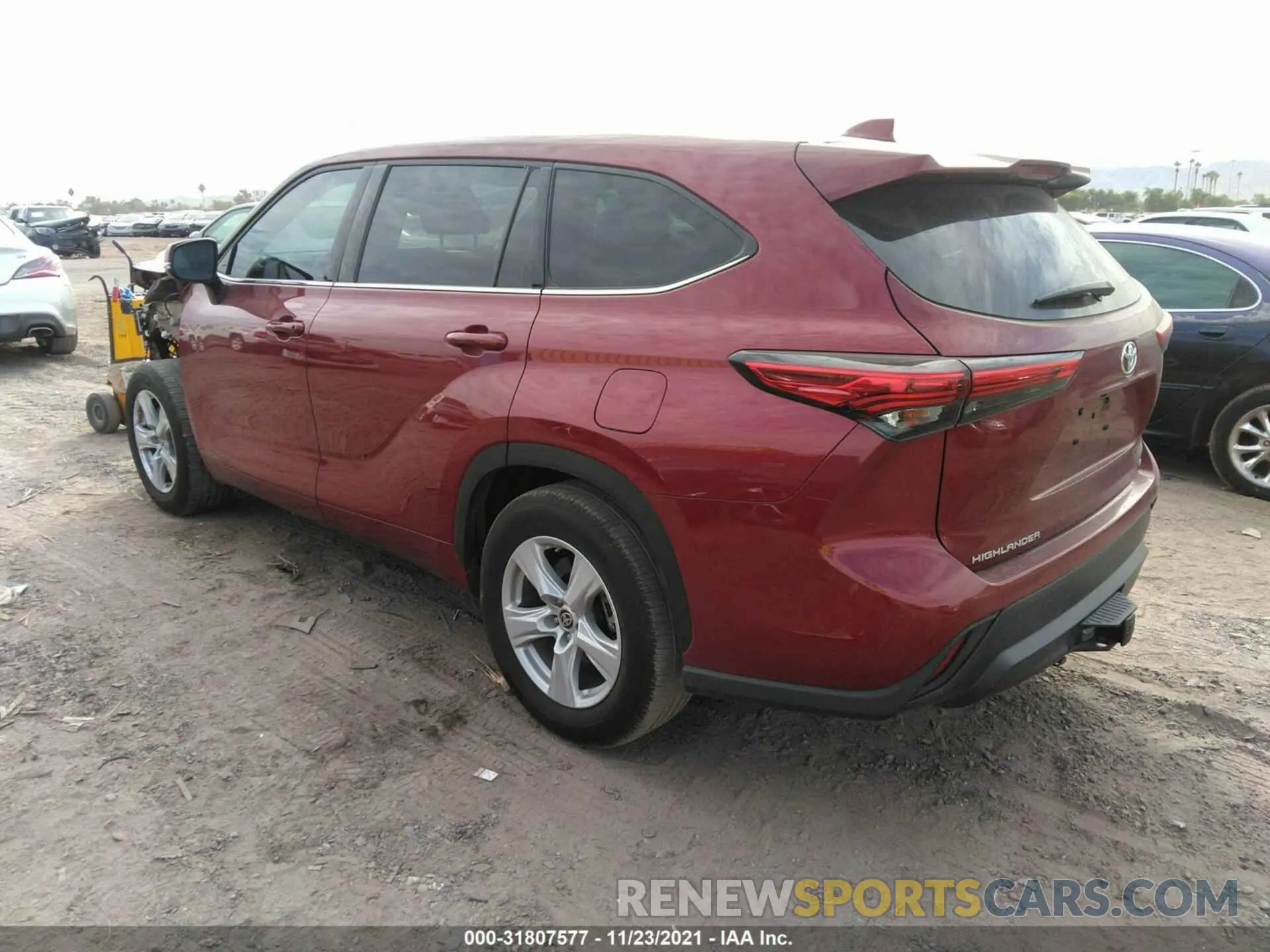 3 fotografías del automóvil dañado 5TDZZRAH4MS035567 TOYOTA HIGHLANDER 2021