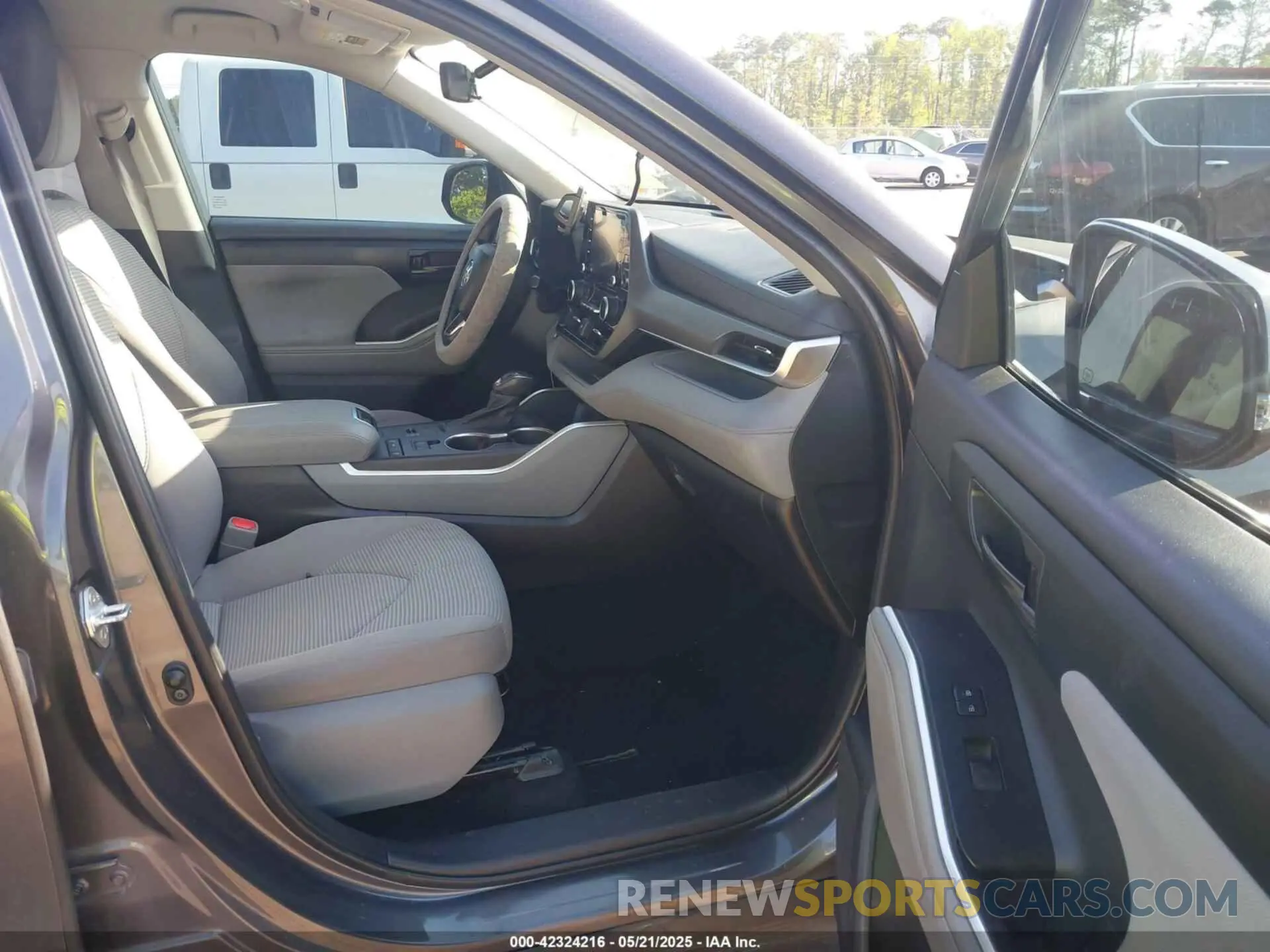 5 fotografías del automóvil dañado 5TDZZRAH4MS068164 TOYOTA HIGHLANDER 2021
