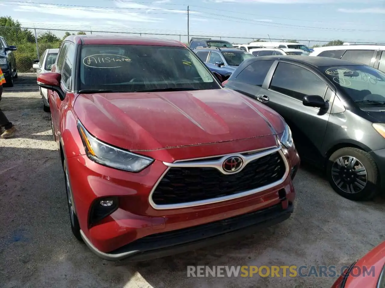 9 fotografías del automóvil dañado 5TDZZRAH5MS044701 TOYOTA HIGHLANDER 2021