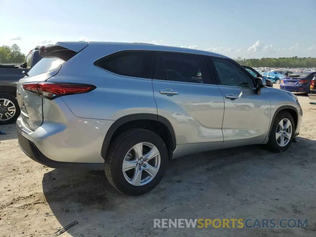 3 fotografías del automóvil dañado 5TDZZRAH5MS054628 TOYOTA HIGHLANDER 2021