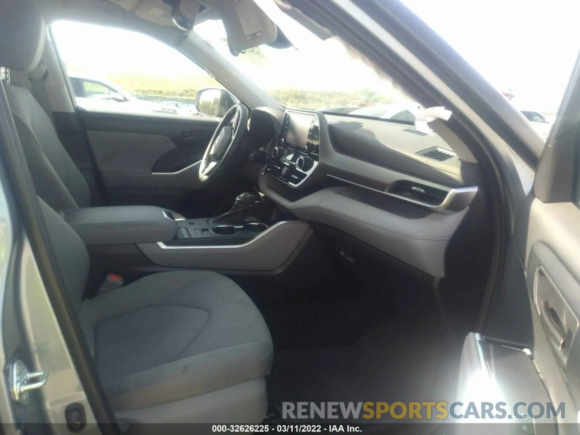 5 fotografías del automóvil dañado 5TDZZRAH5MS066729 TOYOTA HIGHLANDER 2021