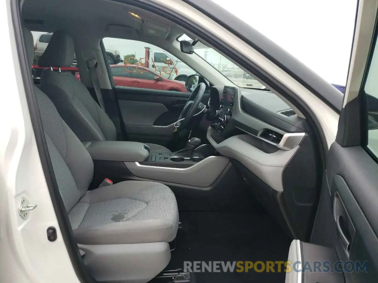 5 fotografías del automóvil dañado 5TDZZRAH6MS048871 TOYOTA HIGHLANDER 2021