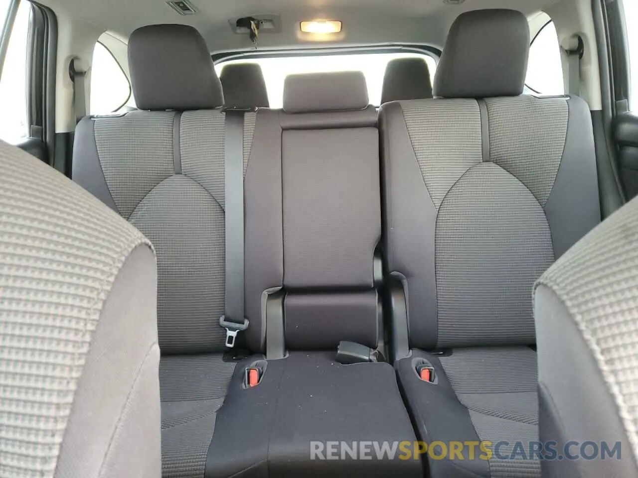 10 fotografías del automóvil dañado 5TDZZRAH8MS053182 TOYOTA HIGHLANDER 2021