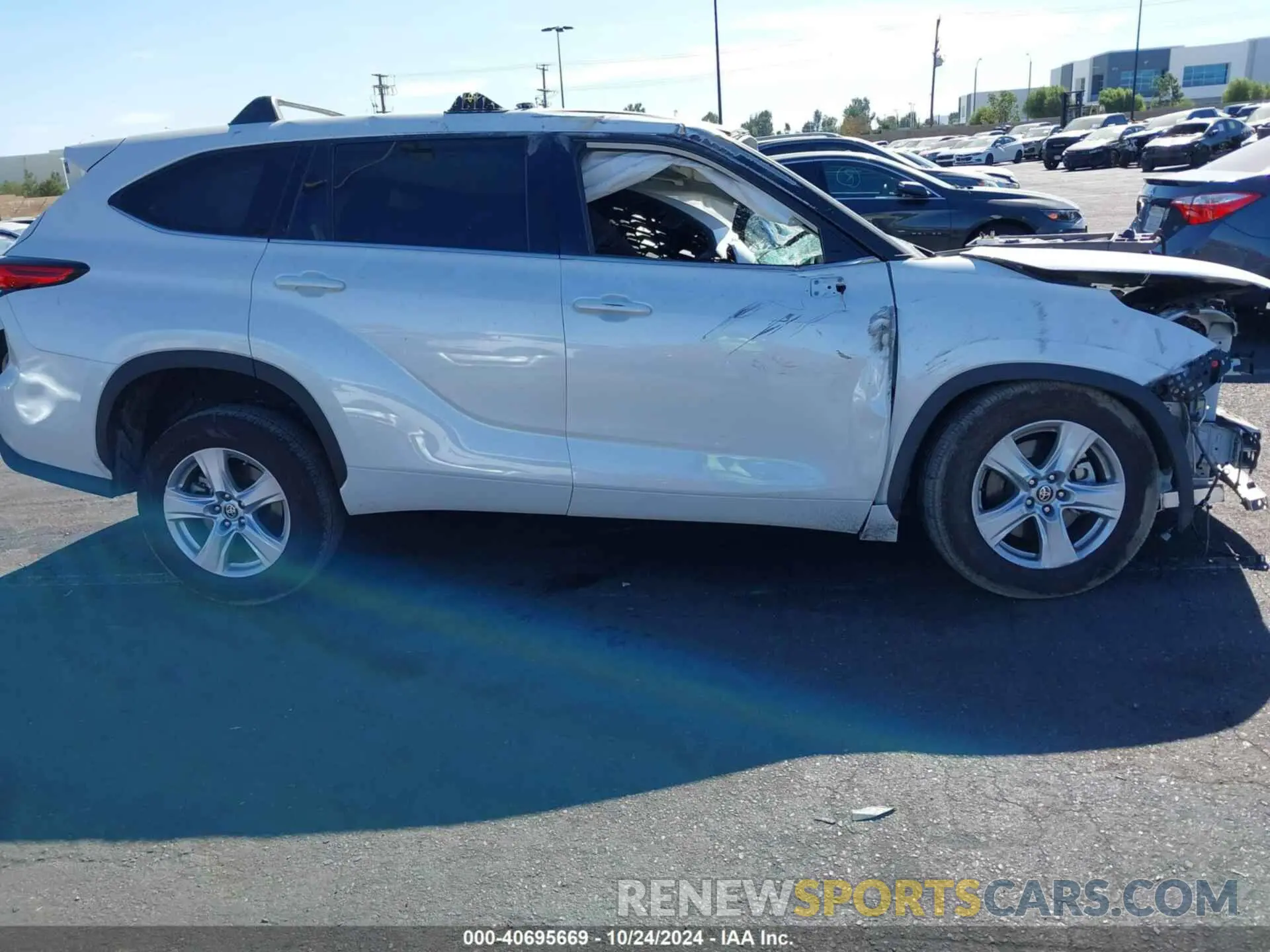 13 fotografías del automóvil dañado 5TDZZRAH9MS056334 TOYOTA HIGHLANDER 2021