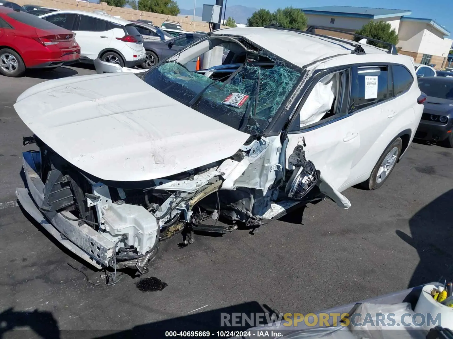 2 fotografías del automóvil dañado 5TDZZRAH9MS056334 TOYOTA HIGHLANDER 2021