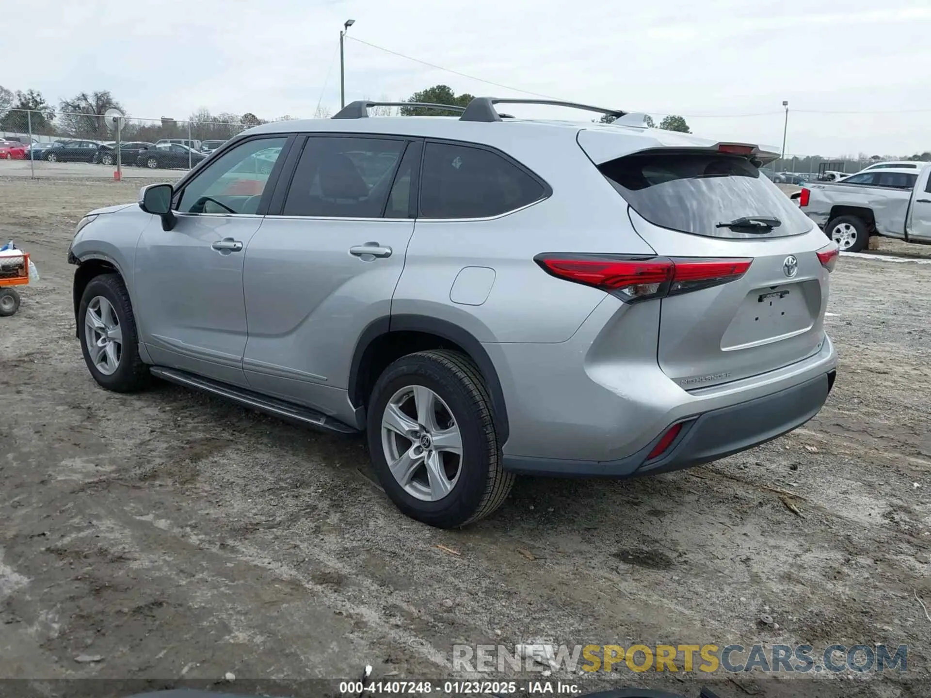 3 fotografías del automóvil dañado 5TDZZRAH9MS529942 TOYOTA HIGHLANDER 2021