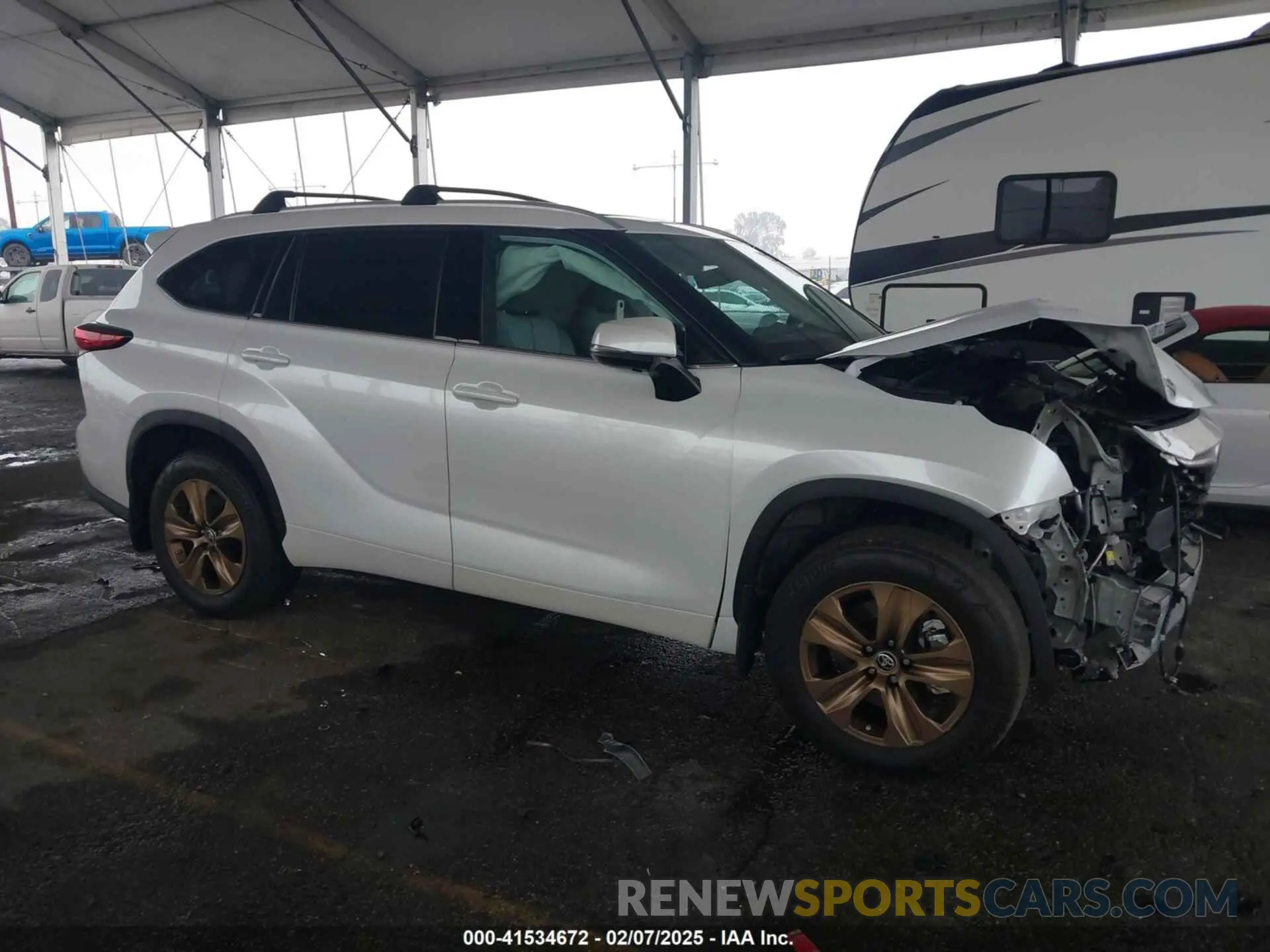 13 fotografías del automóvil dañado 5TDAARAH3NS512317 TOYOTA HIGHLANDER 2022
